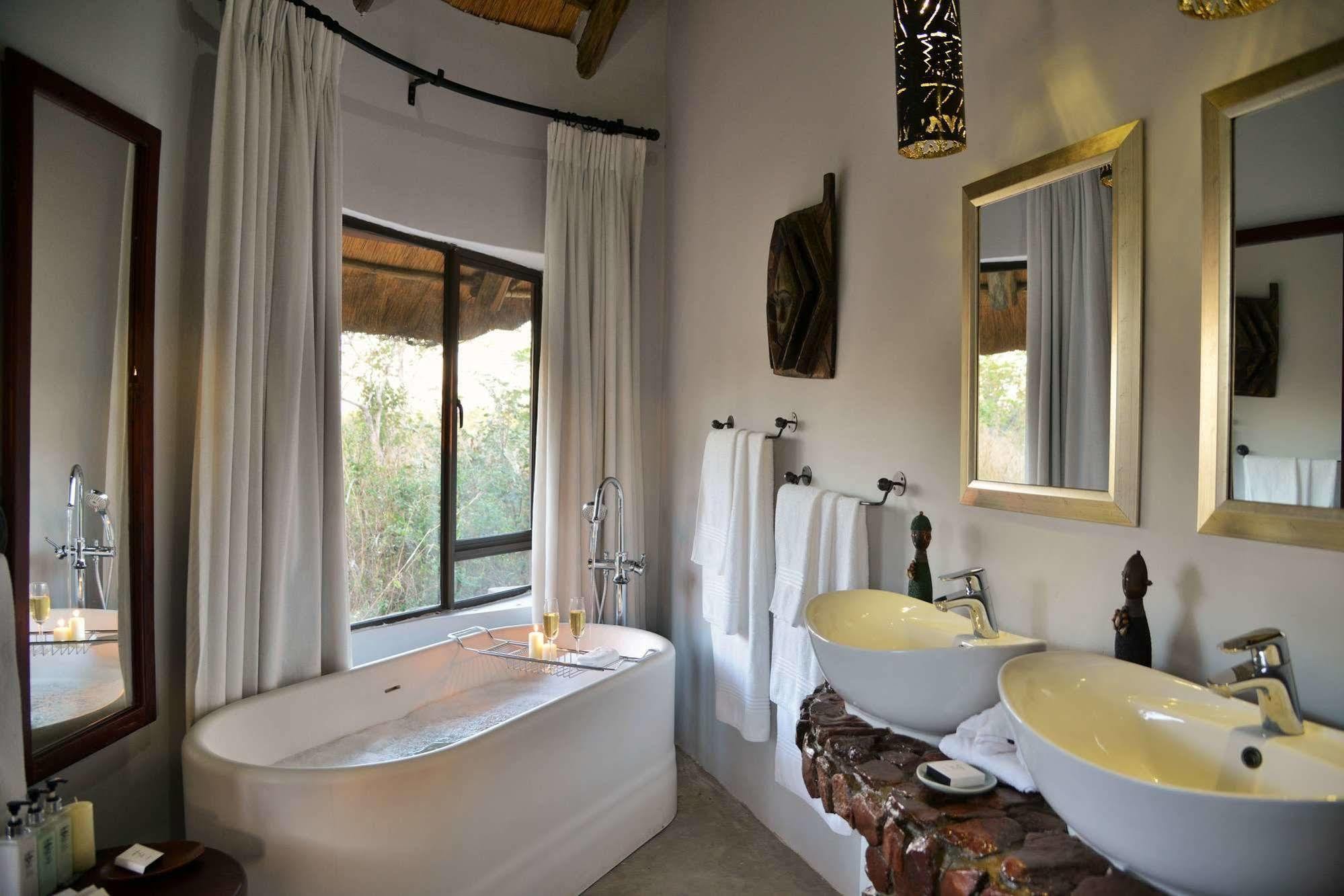 Wildtrack Safaris Eco Lodge Pandamatenga Экстерьер фото