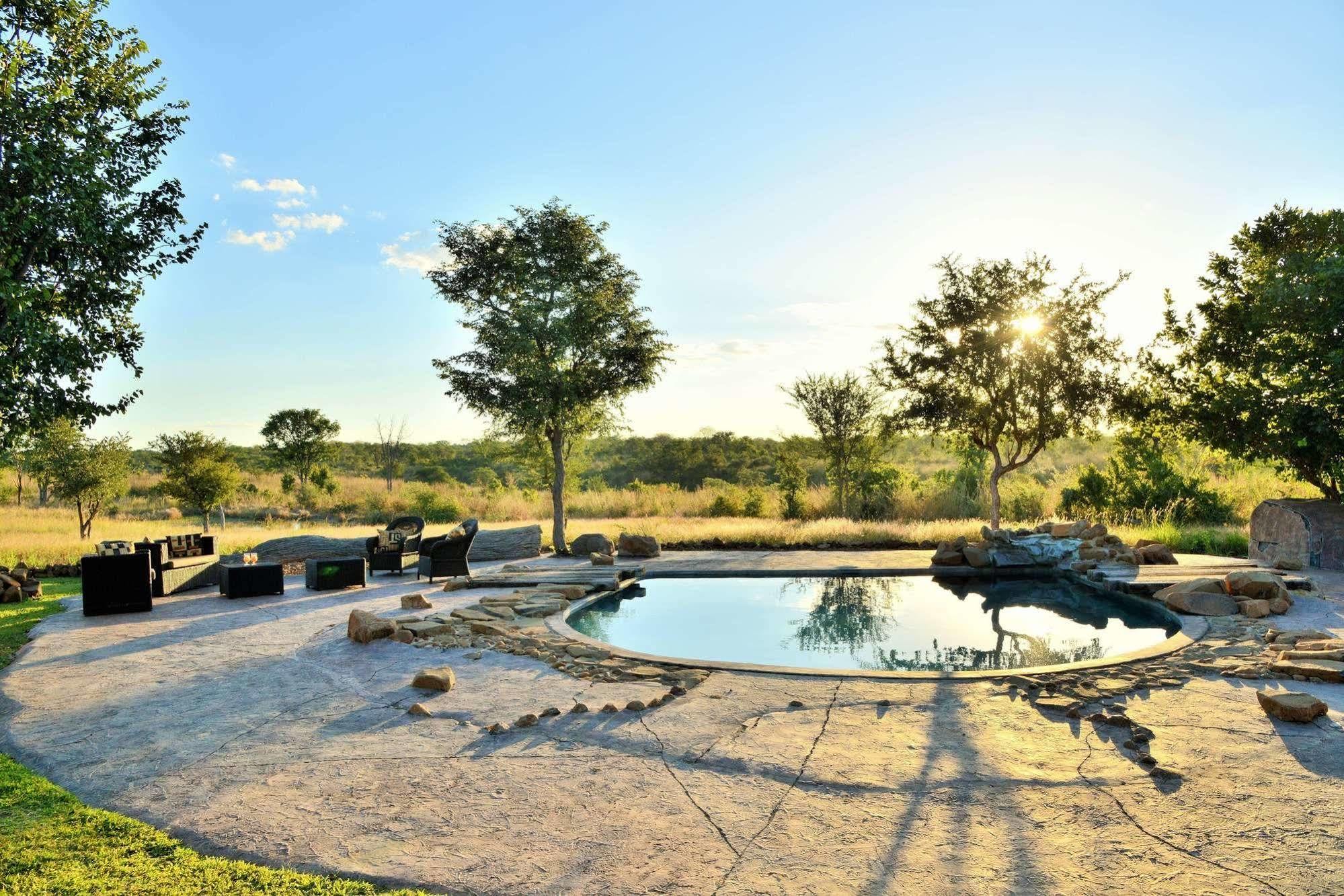 Wildtrack Safaris Eco Lodge Pandamatenga Экстерьер фото